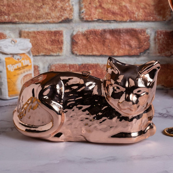 Handcrafted Copper Cat-Shaped Cake Mold – Decorative Baking Mold & Kitchen Wall Art